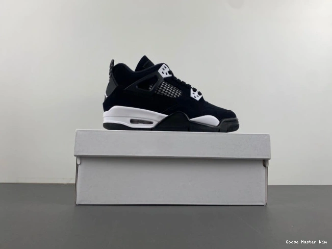 Jordan 4 Retro Thunder FQ8213-001 Air White 0814